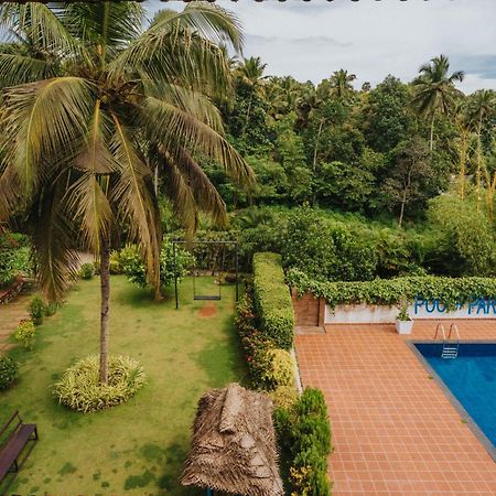 טריואנדרום Aadisaktthi Leisure Resort, Kovalam מראה חיצוני תמונה