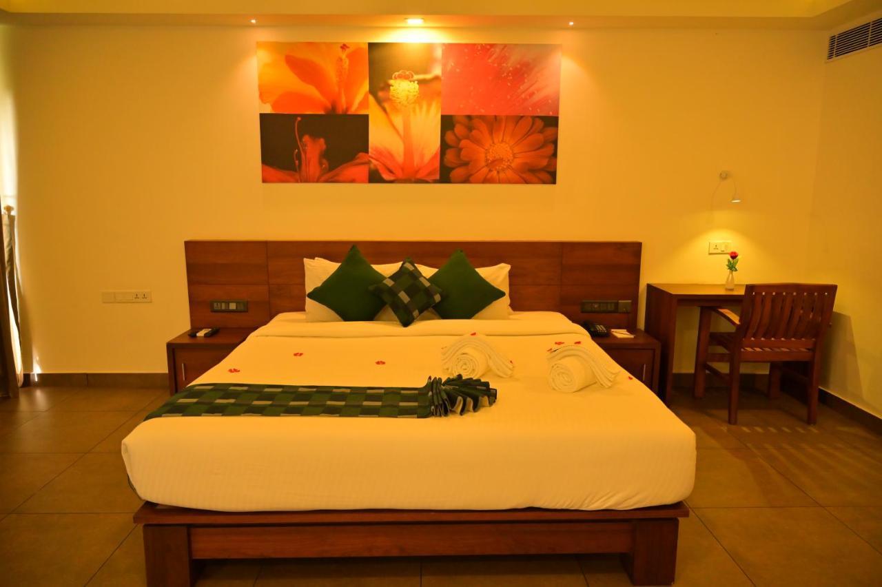 טריואנדרום Aadisaktthi Leisure Resort, Kovalam מראה חיצוני תמונה