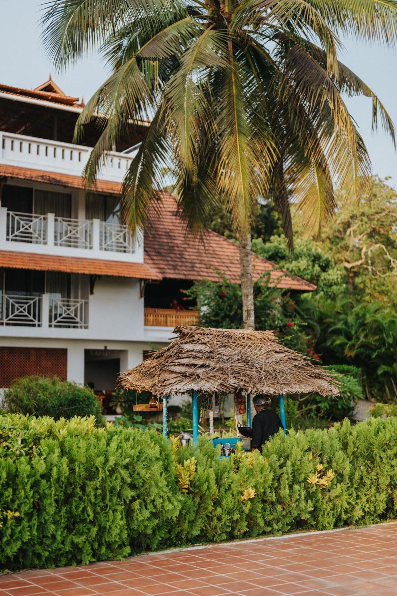 טריואנדרום Aadisaktthi Leisure Resort, Kovalam מראה חיצוני תמונה