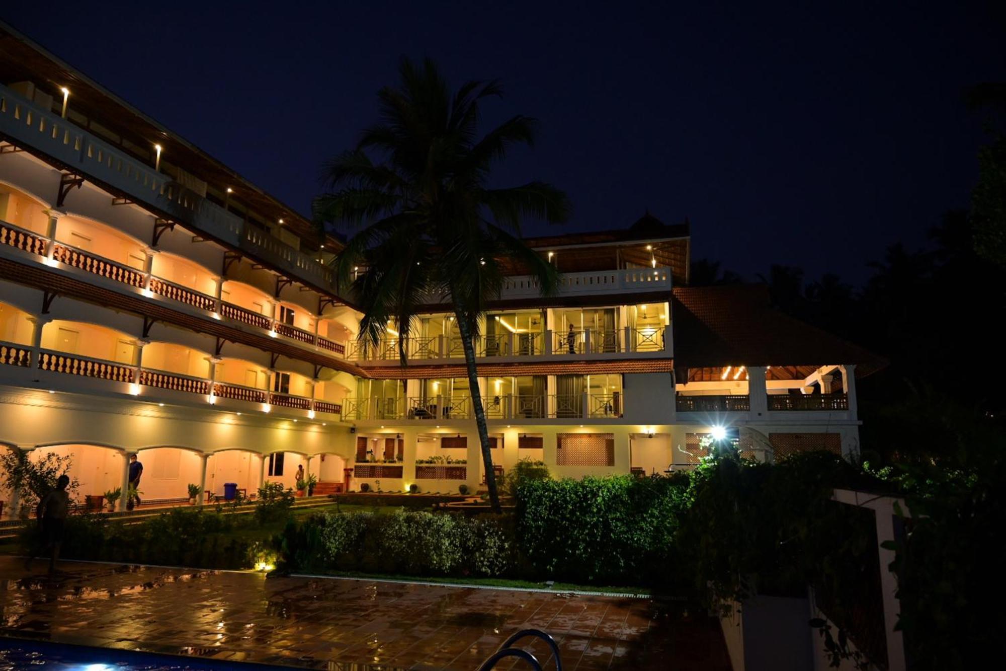 טריואנדרום Aadisaktthi Leisure Resort, Kovalam מראה חיצוני תמונה