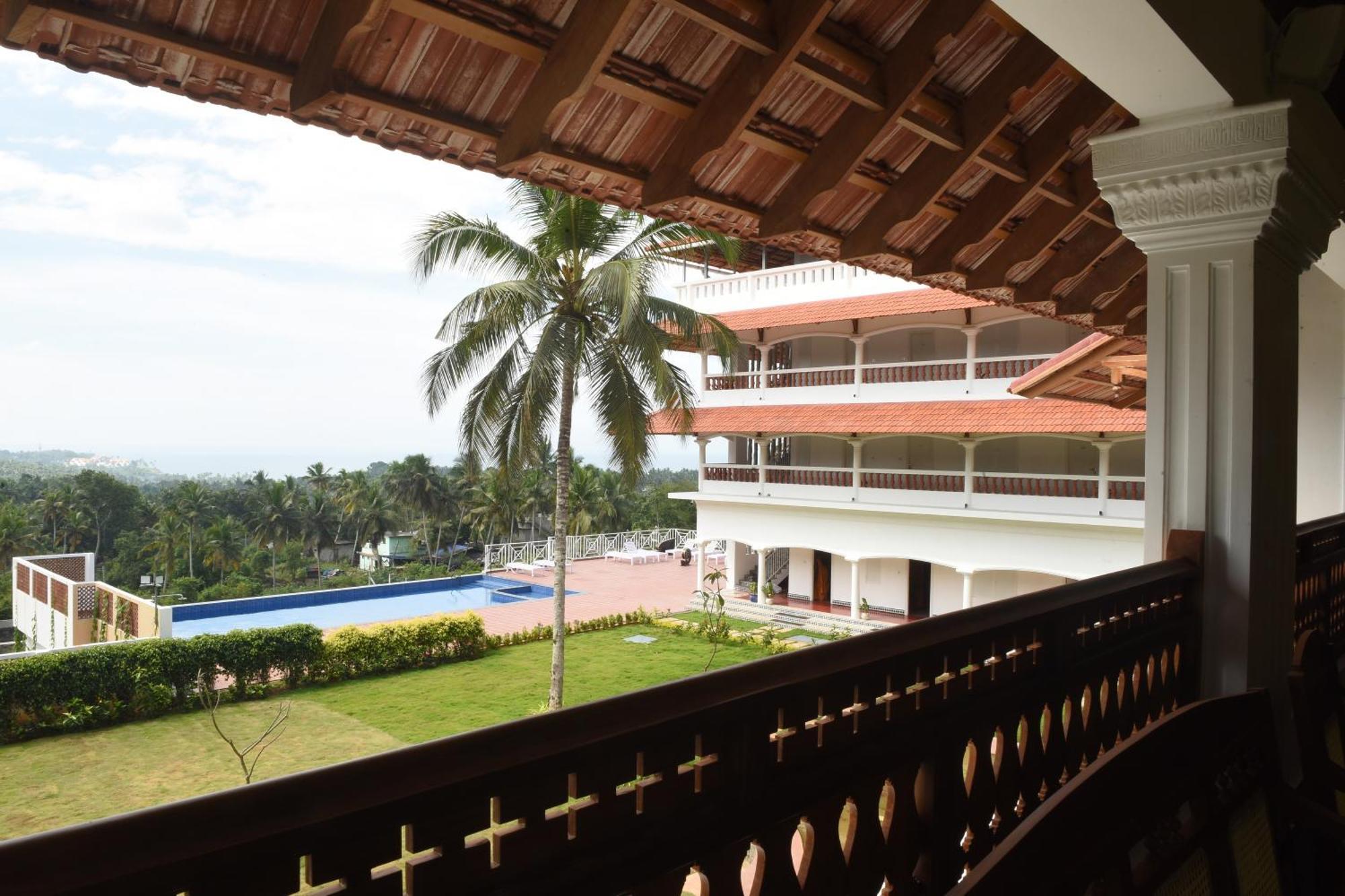 טריואנדרום Aadisaktthi Leisure Resort, Kovalam מראה חיצוני תמונה